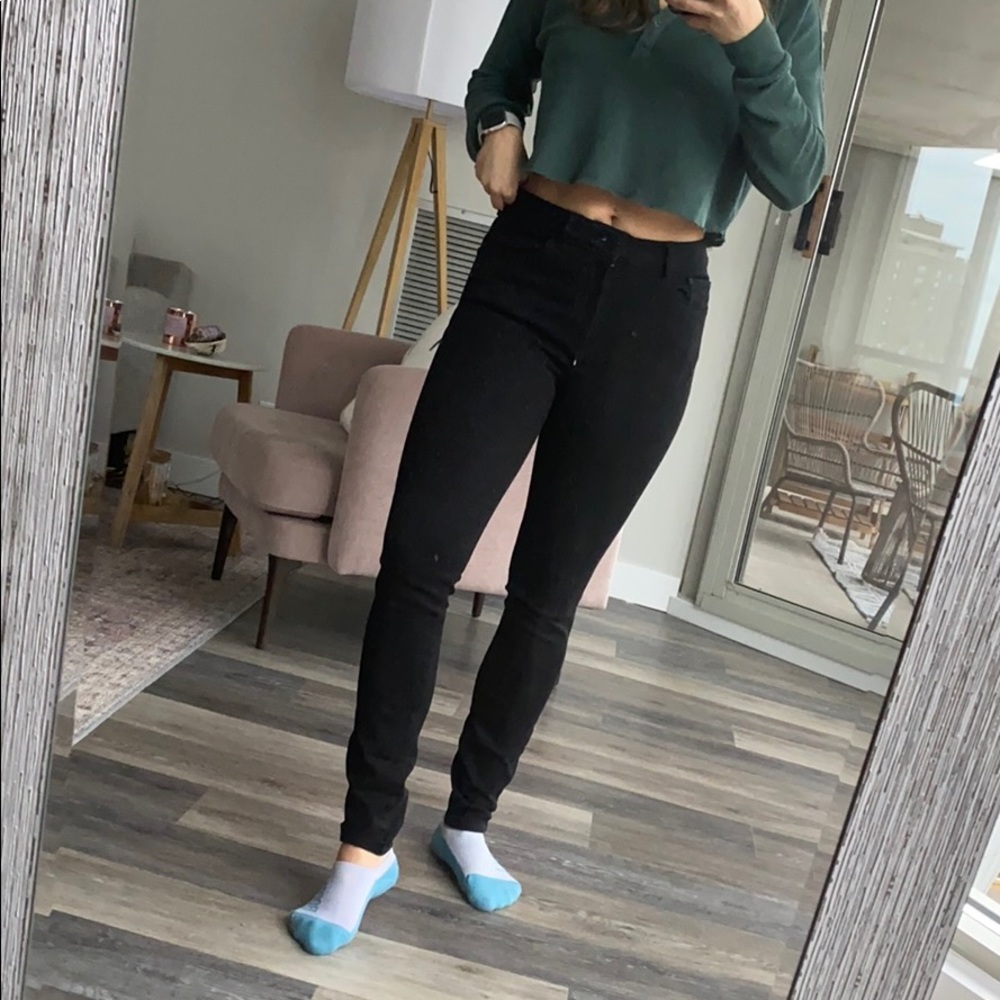 High rise DL1961 black jean